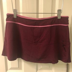 Becca size XS/ S swim skirt in burgundy and pink